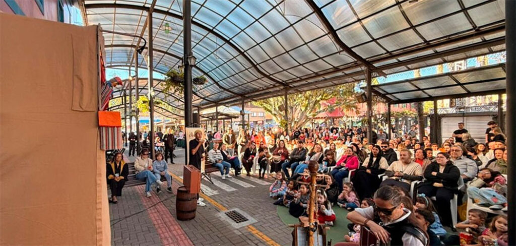 Festival AnimaMão encanta mães e filhos em Nova Veneza
