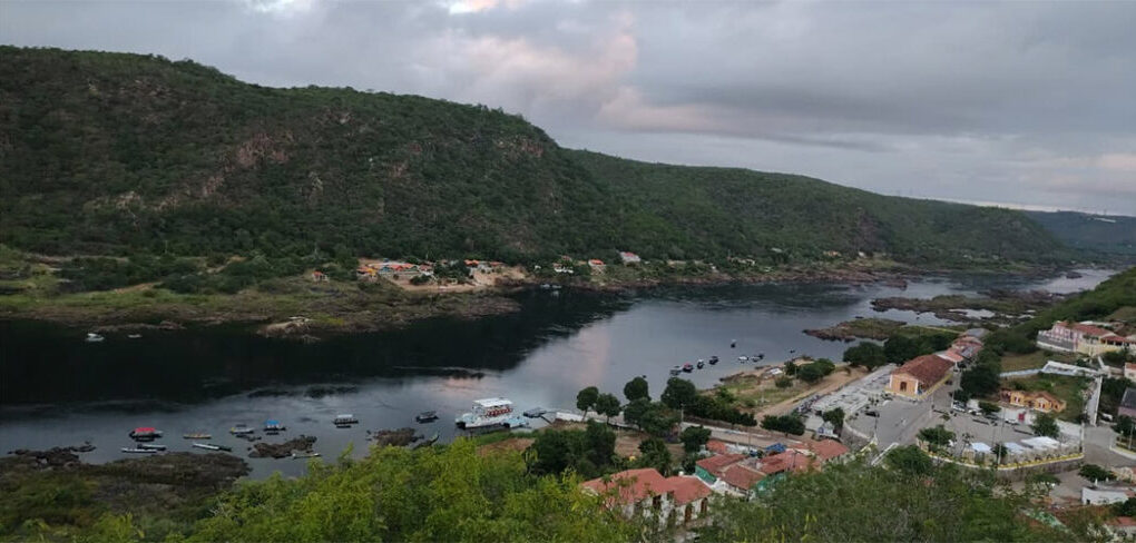 Piranhas encanta visitantes com passeio pelos Cânions do São Francisco e mergulho na história do Cangaço