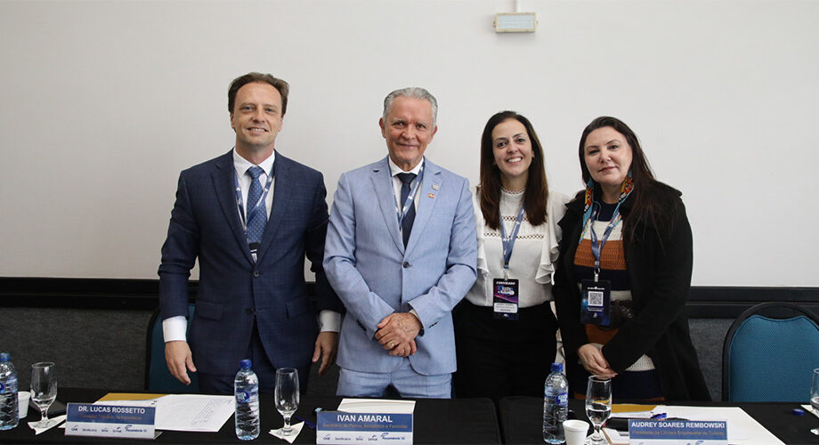 Turismo catarinense debate voos regionais, reforma tributária e sustentabilidade no Encatho & Exprotel 2026